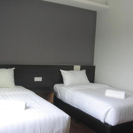 707 Hotel Melaka Extérieur photo