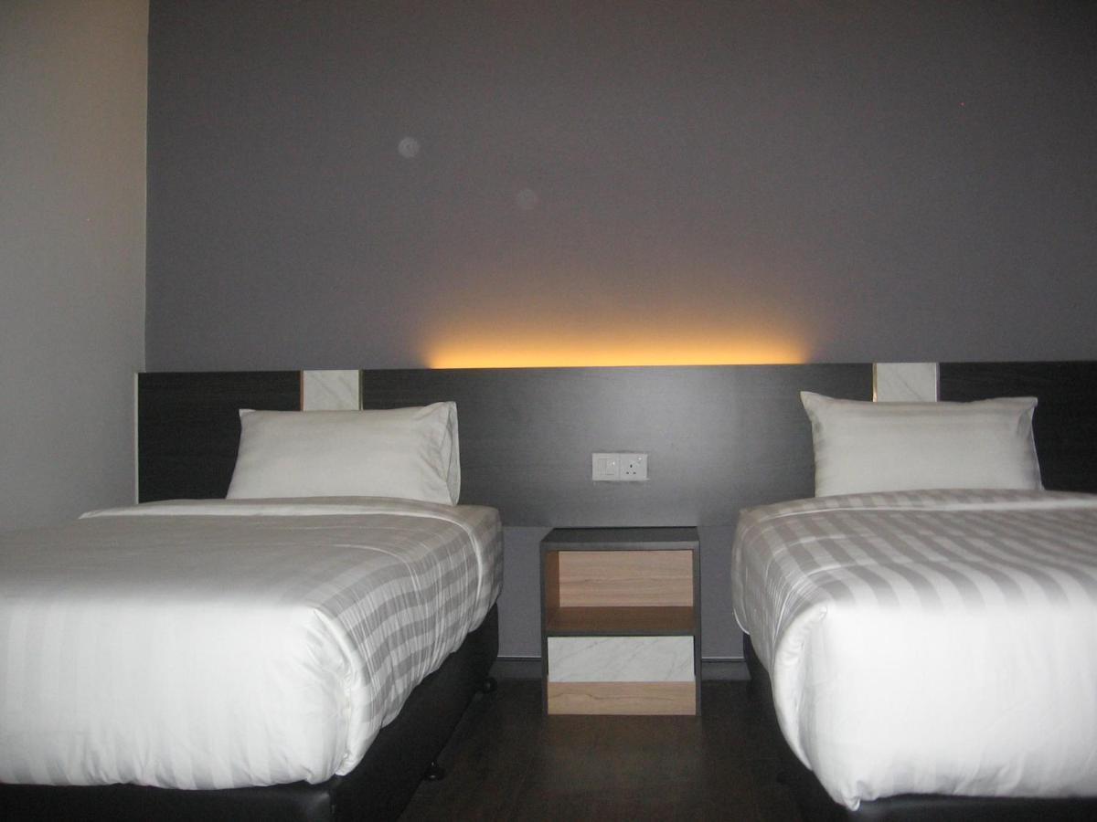 707 Hotel Melaka Extérieur photo