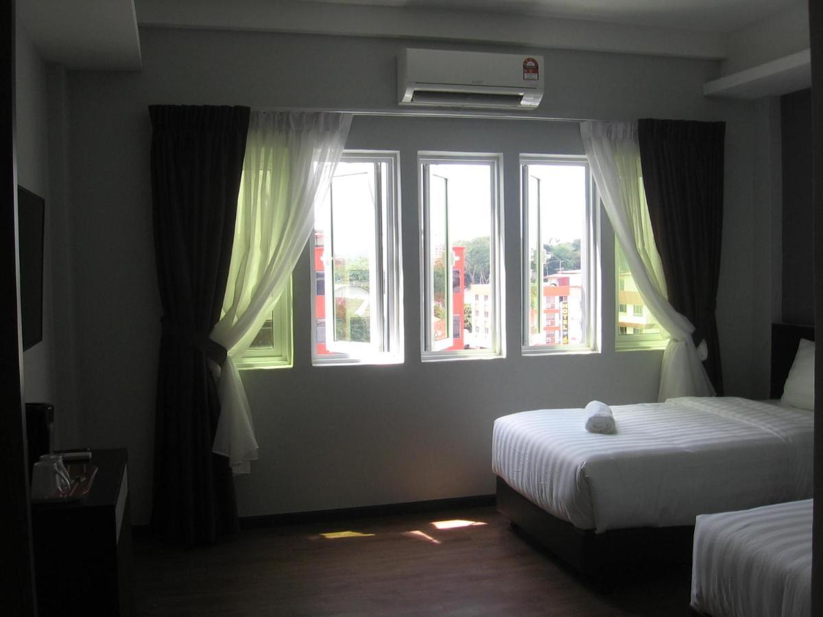 707 Hotel Melaka Extérieur photo